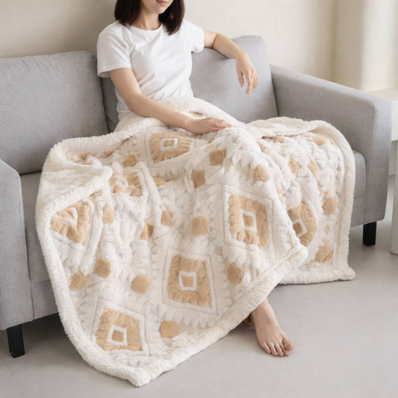 Geometric Jacquard Fleece Throw Blanket